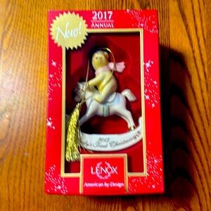 Lenox Winnie The Pooh Baby's First Christmas 2017